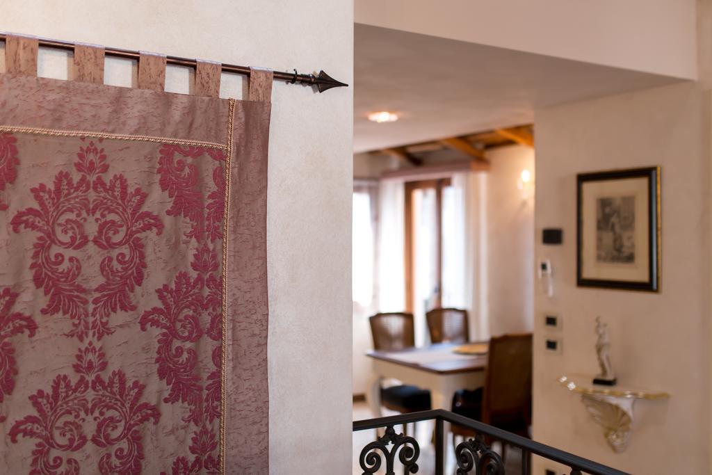 Ca Manzoni Apartment With Terrace Venice Exterior photo